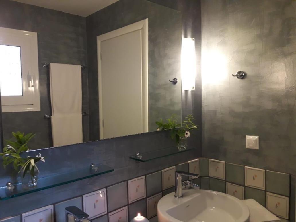 Rododafni Bay Residences Екстер'єр фото